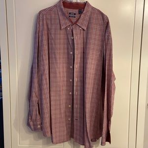 Izod men’s button down shirt